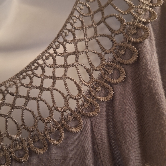 Robin's Nest women's top small - Picture 3 of 5